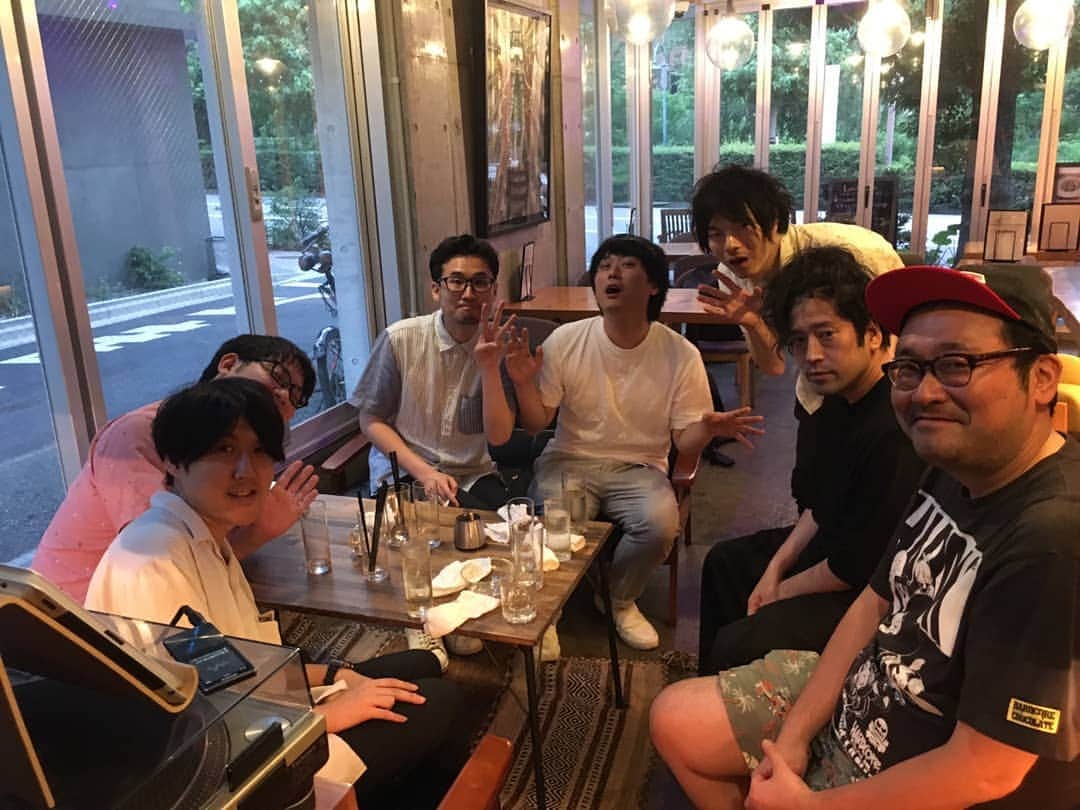 佐藤大さんのインスタグラム写真 - (佐藤大Instagram)「昨日は朝まで飲んじゃった、楽しかったです。又吉さんありがとうございます。」6月26日 17時20分 - satodaidaidai
