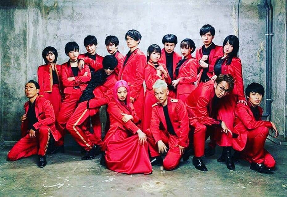 火口秀幸のインスタグラム：「この後 #showroom #吉本坂46  #18時 から #生配信  みんな来てねぇ〜 🤩🤩 公式【収録中】 配信中!! https://www.showroom-live.com/yoshimotozaka46_hf415」