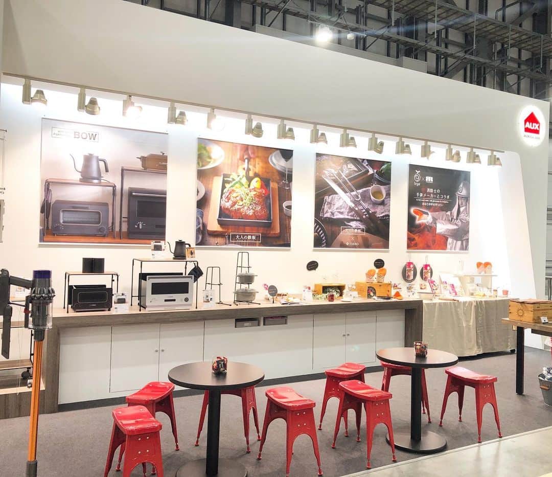 UchiCookのインスタグラム：「Come see us at Table & Kitchenware Expo 2019 in Tokyo! We are showcasing new brand, and items that will be launching this autumn✨😉⠀ ⠀ Table & Kitchenware EXPO⠀ At Aomi Hall, Tokyo Big Sight⠀ July 26th - July 28th ⠀⠀ • ⠀⠀ • ⠀⠀ #steamgrill #uchicook #madeinjapan #tradeshow #show #design #productdesign #japanesecooking #kitchenware #healthylifestyle #healthylife #cooking #lifestyle #boothdesign #kitchendesign #healthyeating ⠀」