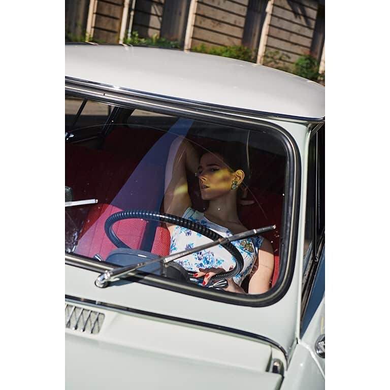のインスタグラム：「“It’s the story of a small car with a human heart...” @soniasieff 🇫🇷 – 📸 #Paris Come see her work, along with 6 other world-renowned photographers, during the free exhibit “The World Inspired By Citroën” #WIBC at @monnaiedeparis . . . Link in Bio ⬆️ #WIBC #CitroënOrigins #Citroën100 #France  #Photography #Art #Picoftheday #Photooftheday #InstaCar #CarsofInstagram」