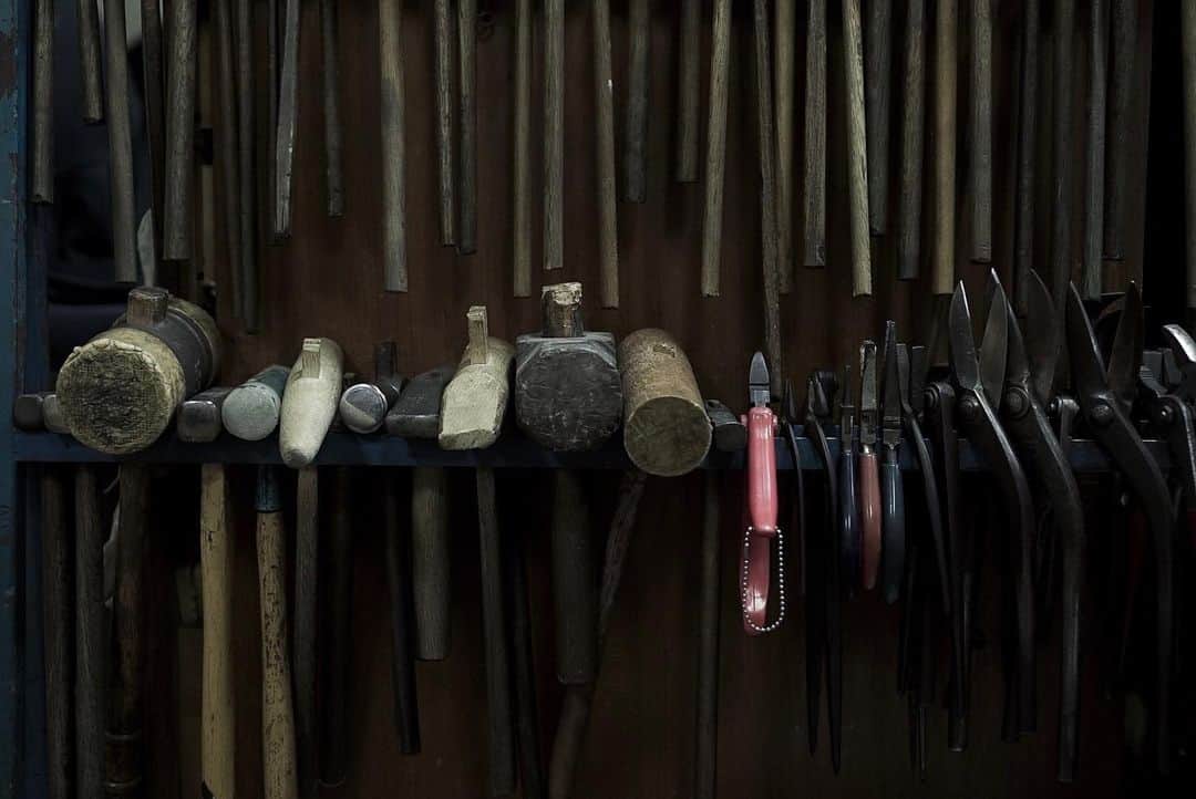 Japanese Craft Mediaのインスタグラム：「“My career started by making tools by myself. I imagine that which shape is most suitable for making at first. When I was be able to make tools, I was allowed to make silver crafts.” If you want to know how to make silver crafts, please check our video. #japanmade_co #japanmade #japancraft #japancrafts #silver #silvercraft #crafts #craft #handmade #handcraft #japanese #japan_focus #japan_of_insta #japanculture #japanstyle #japanlover #japanfocus #tokyo #japan #japan🇯🇵」