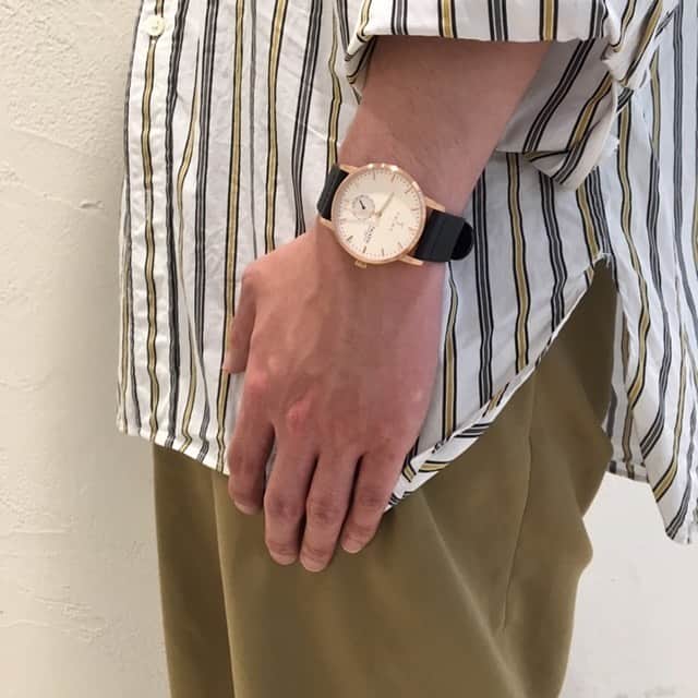 TiCTACさんのインスタグラム写真 - (TiCTACInstagram)「「TRIWA」34㎜径 ¥20,000+tax  38㎜径 ¥25,000+tax  遊び心を持った気取らないスタイルが魅力のスウェーデンの腕時計、トリワ。TiCTAC 系列店限定のペアモデルが入荷しました。ローズゴールドにパール感のあるダイヤルが上品で柔らかなコントラスト、ネイビーのストラップを合わせてシックな印象に仕上げています。 #triwa #triwawatch  #トリワ #北欧デザイン #北欧スタイル #北欧時計  #スウェーデン #tictac #watch #チックタック時計店  #時計 #腕時計 #誕生日プレゼント時計 #記念日プレゼント時計 #手元 #手元くら部  #手元倶楽部  #手元コーデ  #pairwatch  #ペアウォッチ #時計チックタック #クリスマスプレゼント時計 #時計クリスマスプレゼント #ペアウォッチ #pairwatch  #お揃いの時計  #トルク有楽町ルミネ店」6月26日 17時46分 - tictac_press
