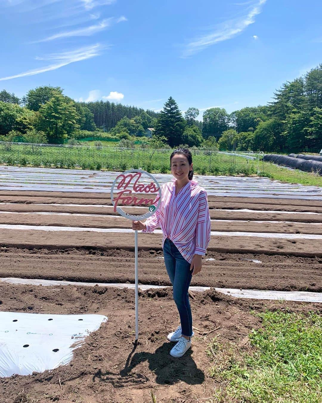 浅田真央さんのインスタグラム写真 - (浅田真央Instagram)「Mao's Farm🌞🥦🌽🥬🍅🥕 #arsoa #アルソア #山梨 #小淵沢 #畑 #farm #収穫 #種植え #とうもろこし#ヤーコン#ブロッコリー #ビーツ #キャベツ #💚」6月26日 18時34分 - maoasada2509