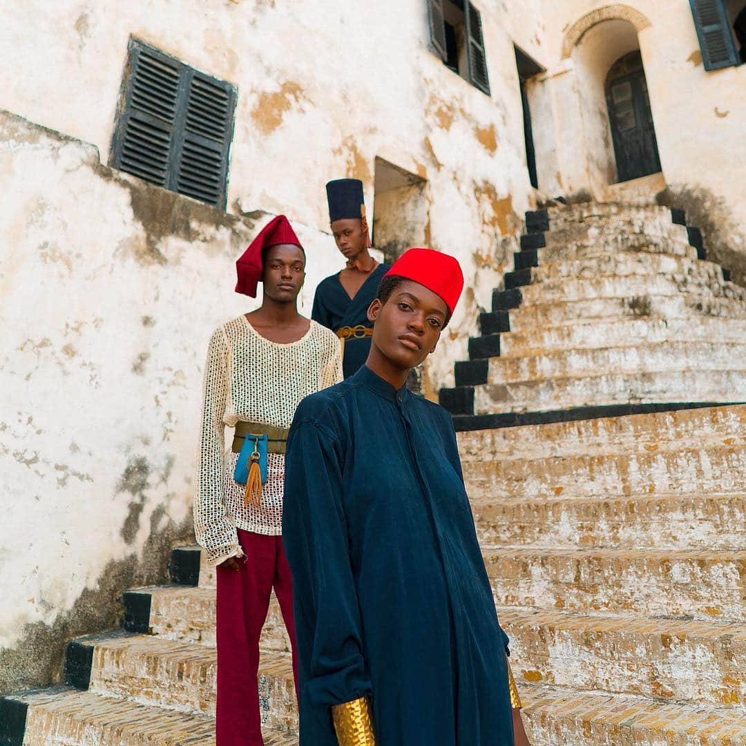 Vogue Runwayさんのインスタグラム写真 - (Vogue RunwayInstagram)「Photographer and director Amarachi Nwosu (@amaraworldwide) has seen her work featured in ads for @Nike and @Sony, but her personal projects are about more than selling product. Using photo-essays to examine issues of race and identity, her latest exhibition "Sankofa" explores the history of slavery while attempting to reclaim one of its most potent symbols, Ghana's Cape Coast Castle. “While the past cannot be changed, I believe visuals have the power to help spark and educate the minds that will shape the future. Western culture has used history as a means to empower themselves for centuries and has used imagery as a major vessel for that. As people of color we need to also use these tools to empower ourselves.” Tap the link in our bio to see more of her editorial that serves as an expression of Nwosu's personal history and political concerns.」6月27日 4時30分 - voguerunway