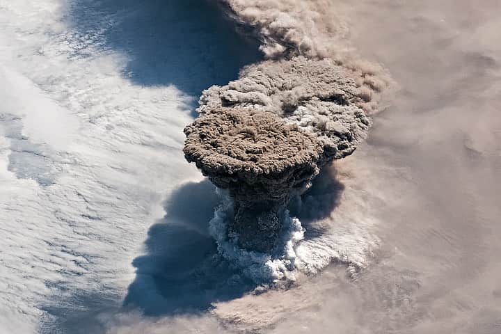 NASAさんのインスタグラム写真 - (NASAInstagram)「Waking up blows. 🌋⁣⁣ ⁣⁣ On June 22, 2019, in a series of unexpected blasts, the Raikoke Volcano in the Kurl Islands ended its 90 year dormancy streak – erupting a vast plume of ash and volcanic gases from its 700-meter-wide crater. Astronauts aboard the International Space Station (@iss) captured this spectacular moment. ⁣⁣ ⁣⁣ Several of our NASA Earth satellites also observed the event, gathering data that helps us understand how eruptions interact with our climate and affect aviation. Dive into the details by visiting the link in our bio.⁣⁣ ⁣⁣ Image Credit: NASA⁣⁣ ⁣⁣ #NASA #Volcano #Eruption #SatelliteImages #Raikoke #WakeUp」6月27日 4時35分 - nasa