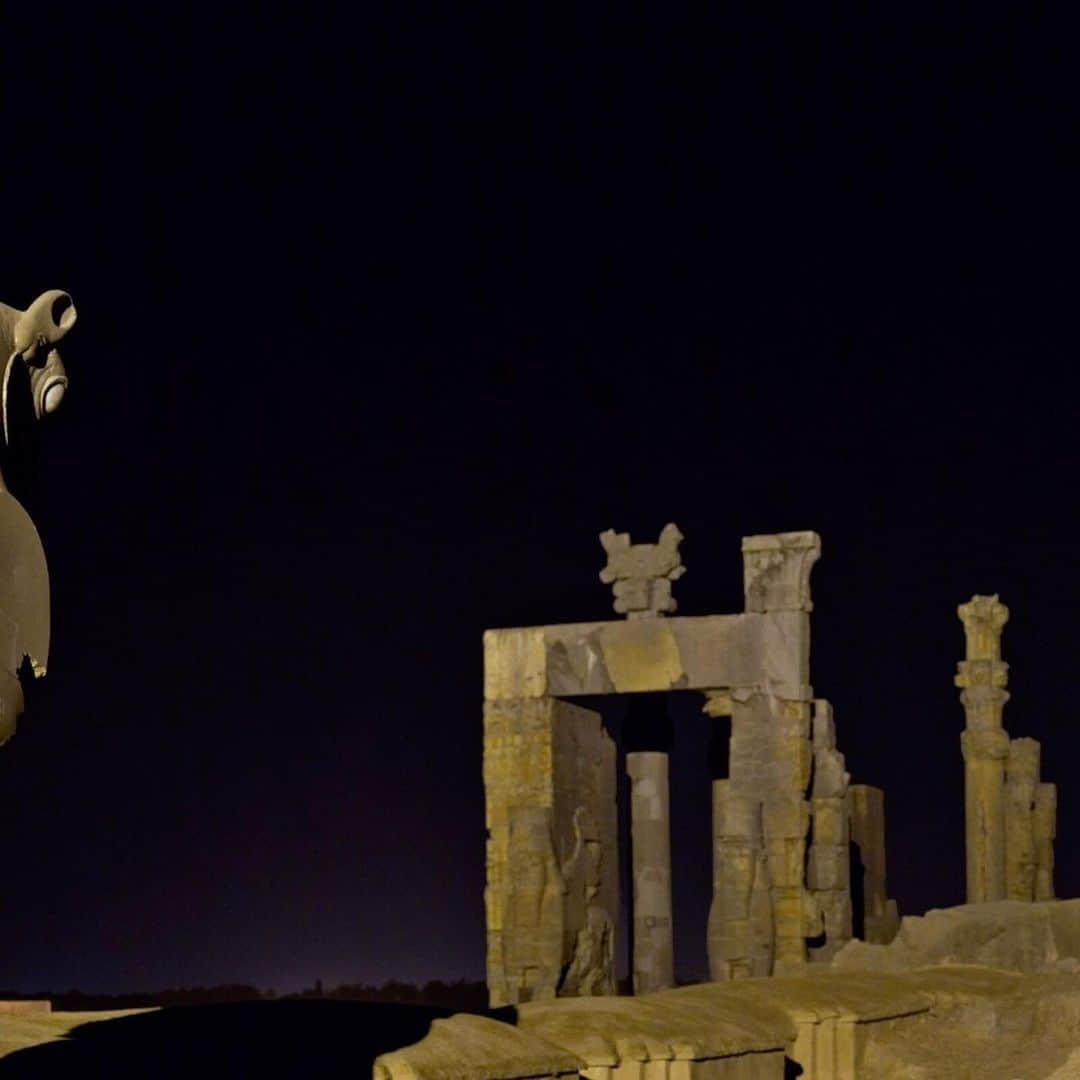 National Geographic Travelさんのインスタグラム写真 - (National Geographic TravelInstagram)「Photo by @BabakTafreshi | Swipe left to see this panoramic night view in Persepolis, Iran. A griffin statue (Homa bird in Persian mythology) appears against the backdrop of the Apadana palace and the Gate of Xerxes on the right. The griffin is a legendary creature in myths, part lion and part eagle. Persepolis is a 2500-year-old World Heritage Site of ancient palaces and temples near Shiraz. It was the ceremonial capital of the Persian Empire during the Achaemenid dynasty. Explore more of The World at Night with me, @babaktafreshi. #persepolis #shiraz #worldheritage」6月27日 4時49分 - natgeotravel