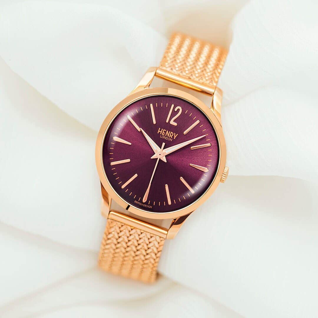 Henry London Official page of Britishさんのインスタグラム写真 - (Henry London Official page of BritishInstagram)「Who doesn't love a pop of colour? Especially when its a gorgeous berry shade like our Heritage Hampstead! . . . #henrylondon #henrywatches #womenswatches #womensfashion #london #britishdesign #britishbrand #vintage #heritage #purple #purpleaccessories」6月27日 5時11分 - henrywatches