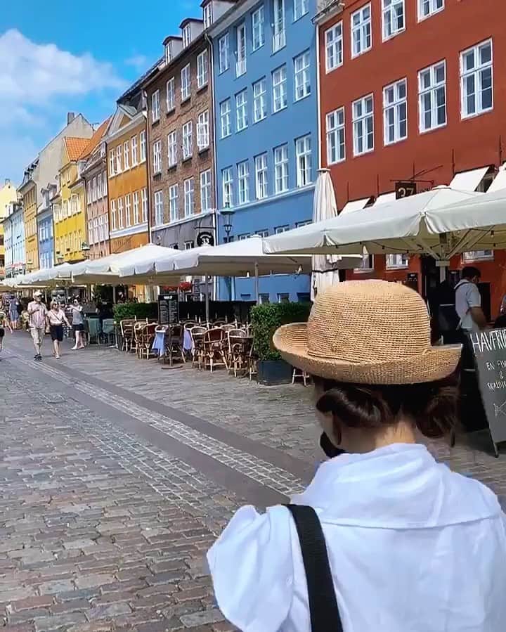 のインスタグラム：「🙌🍎🍀🥝🍑🍋😚 #nyhavn #denmark #🇩🇰」
