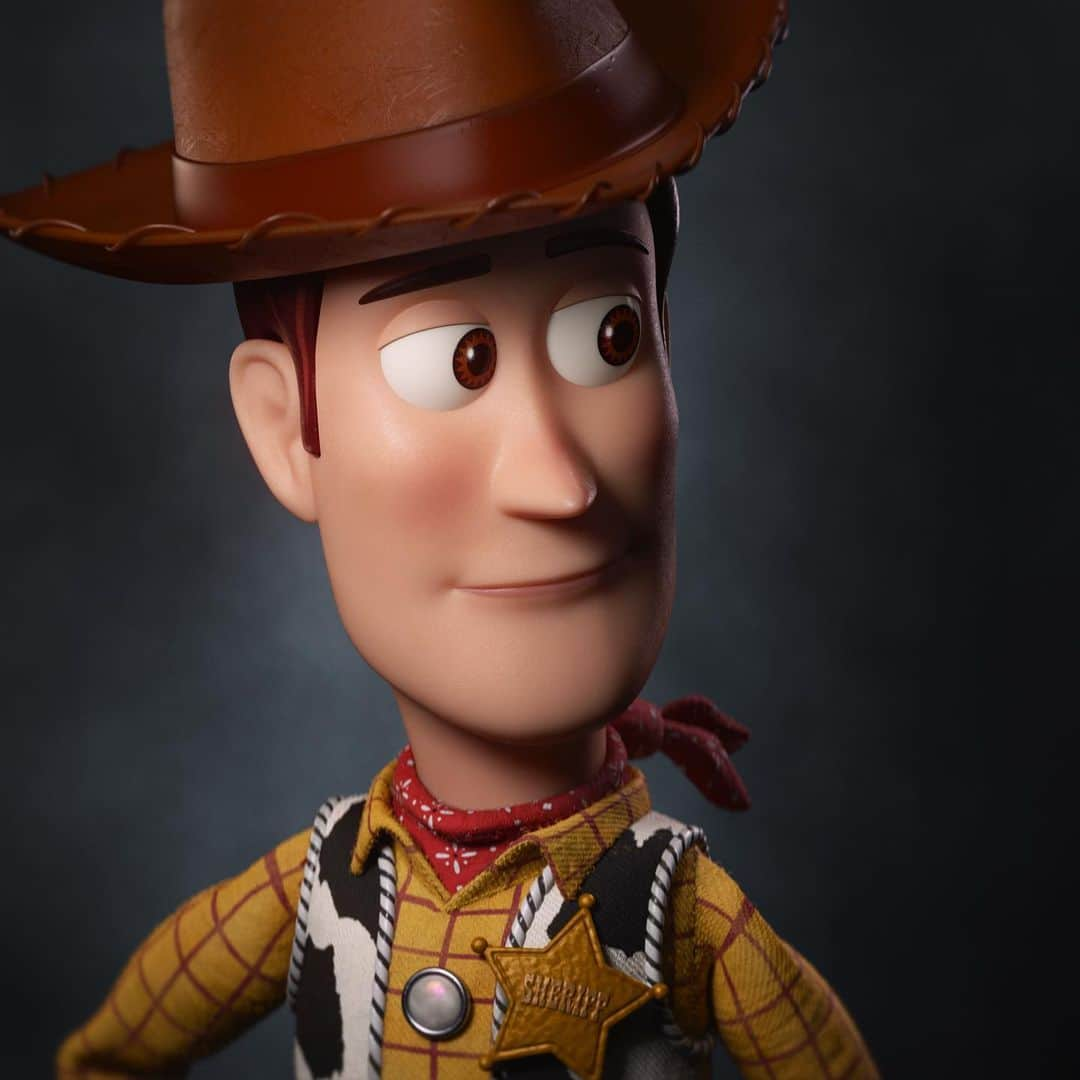 Walt Disney Studiosさんのインスタグラム写真 - (Walt Disney StudiosInstagram)「Old friends and new faces. Swipe ➡️ to see the new character portraits from #ToyStory4. See the film in theaters now!」6月27日 5時28分 - disneystudios