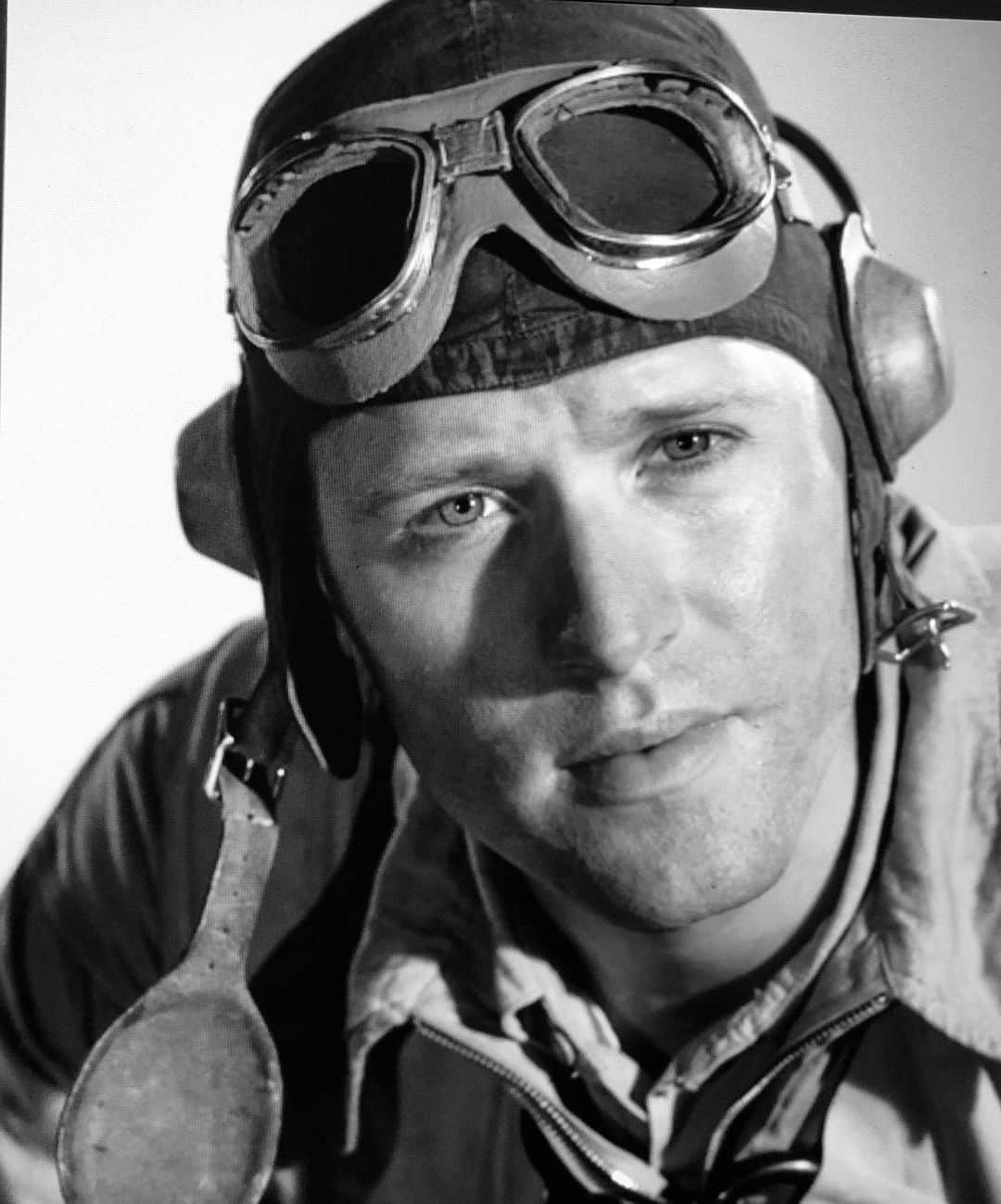 ルーク・クラインタンクのインスタグラム：「It was an honor getting a chance to portray the war hero Lieutenant Clarence Dickinson In the movie Midway. Trailer comes out tomorrow. In theaters  November 8th #midwaymovie」