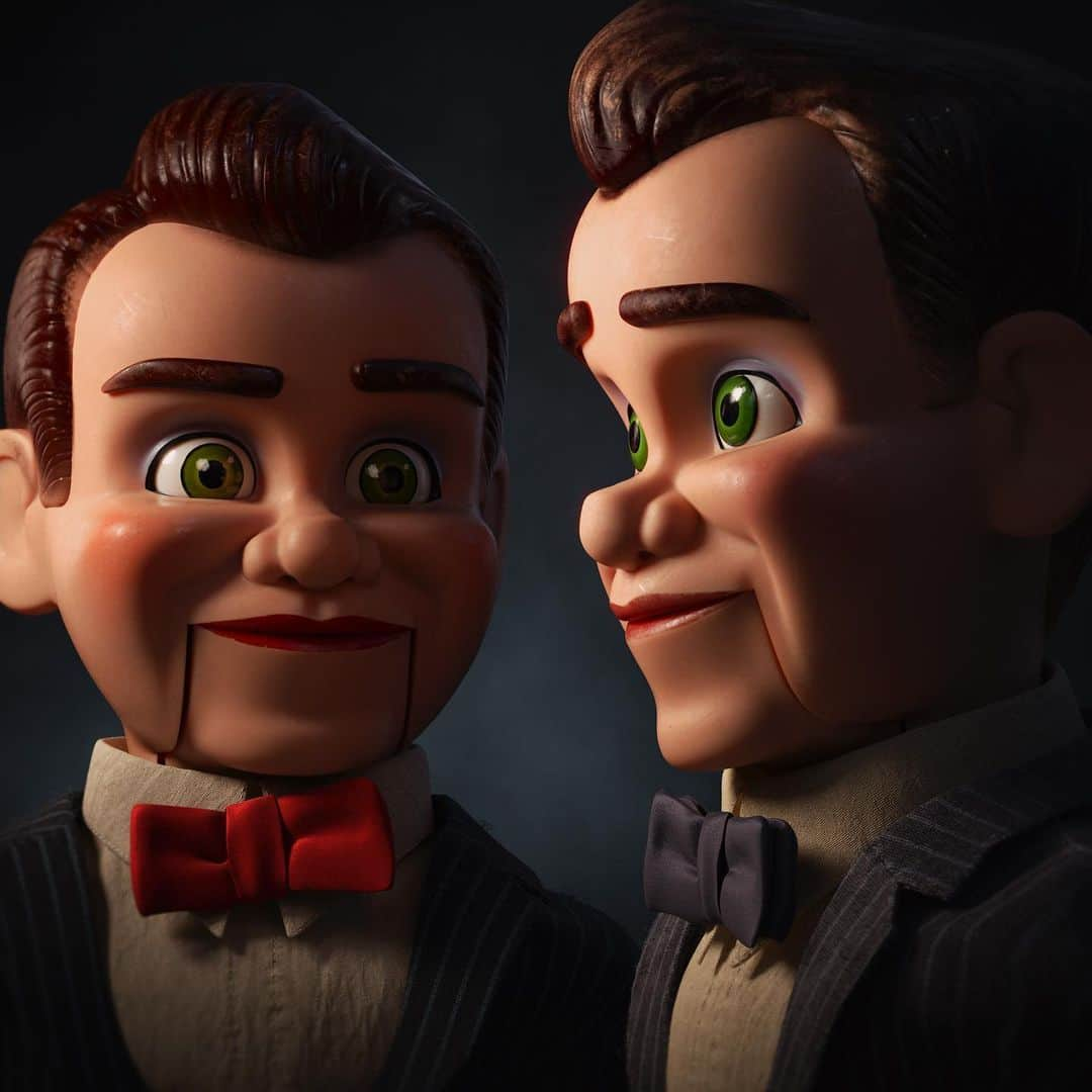 Walt Disney Studiosさんのインスタグラム写真 - (Walt Disney StudiosInstagram)「Old friends and new faces. Swipe ➡️ to see the new character portraits from #ToyStory4. See the film in theaters now!」6月27日 5時30分 - disneystudios