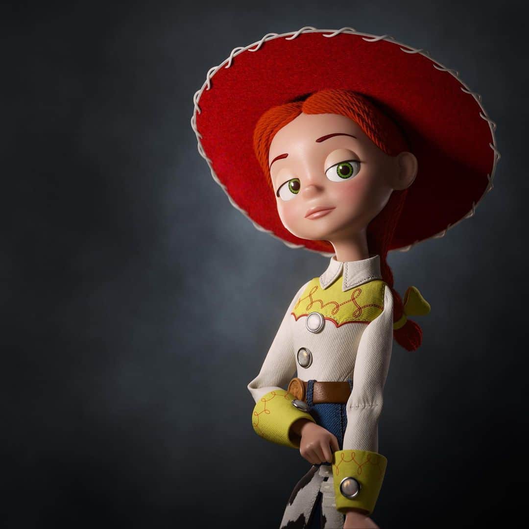 Disney Pixarさんのインスタグラム写真 - (Disney PixarInstagram)「Old friends and new faces. Swipe to see character portraits from #ToyStory4. Watch the film in theaters now! © 2019 Disney/Pixar」6月27日 5時42分 - pixar