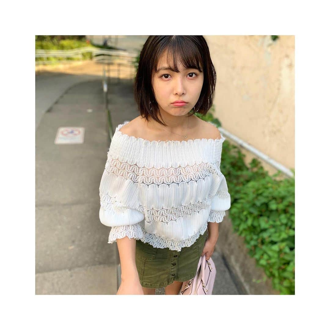 寺本莉緒さんのインスタグラム写真 - (寺本莉緒Instagram)「みんなと待ち合わせするまでに時間があったから友達とお散歩してた時に蚊に刺されてもう室内に入りたい顔  #ツイッターも見てね  #違う表情  #載せる予定」6月26日 20時56分 - lespros_rio