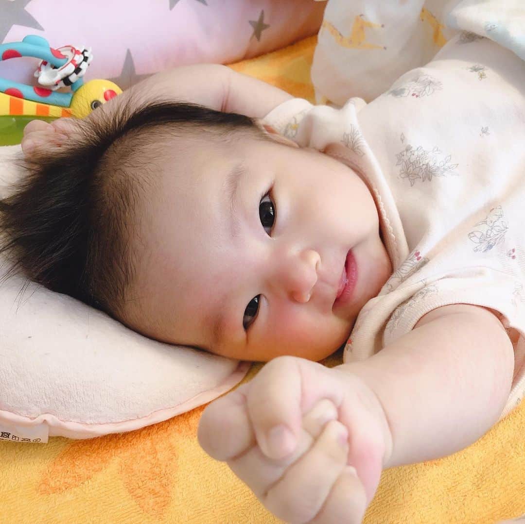 庄司ゆうこさんのインスタグラム写真 - (庄司ゆうこInstagram)「今日は悠里ちゃんにママ会誘ってもらったよ(^^) サプライズで熊田曜子さんのお誕生日お祝いも✨🎂 熊田曜子さんは娘さん3人いて子育てと仕事をバリバリ両立していて、ホント尊敬‼️✨ 先輩ママにオススメの授乳ケープやベビーに優しいお店など色々教えてもらいました💕 そしてベビー同士誕生日が一緒の美馬怜子ちゃんともいっぱいお話し出来て楽しかった🤗✨ #六本木#グランドハイアット#チャイナルーム#中華#個室ランチ#憧れの#熊田曜子#さんに会えた#サプライズバースデー#お誕生日おめでとうございます#悠里ちゃん#いつもありがとう#子連れランチ#先輩ママ#新米ママ#女の子ママ#赤ちゃんのいる生活」6月26日 20時54分 - yuko.shoji