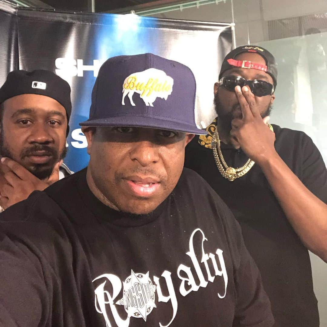 DJプレミアさんのインスタグラム写真 - (DJプレミアInstagram)「Butcher and Machine... Had To Rock My Buffalo Fitted... @getbenny @whoisconway  Last Night On LIVE FROM HEADQCOURTERZ... @eminem @shade45 @siriusxm @nygz @kreepyclown @torchington @deejaypoe」6月26日 21時04分 - djpremier