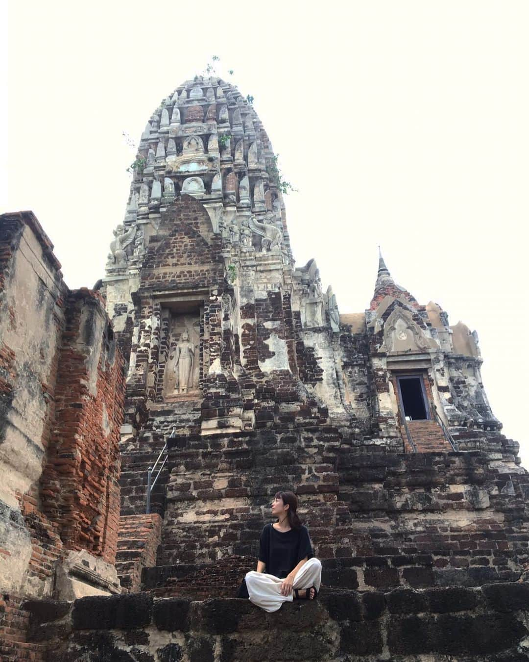 新井利佳さんのインスタグラム写真 - (新井利佳Instagram)「#WatRatchaburana #วัดราชบูรณะ #ワットラチャブラナ #ayutthaya #อยุธยา #アユタヤ #アユタヤ遺跡 #awsome #history #culturetrip #thailand_ig #thailandtravel #bangkokthailand #shorttrip #泰國 #曼谷 #泰國旅遊 #泰國景點 #古城遺跡 #遺跡 #大城 #泰國大城 #世界遺産 #阿瑜陀耶 #タイ #タイ旅行」6月26日 21時37分 - rika.arai