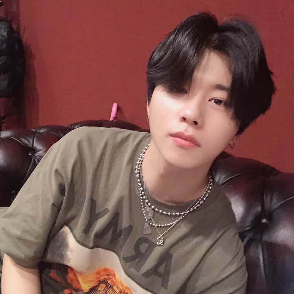 IN2ITさんのインスタグラム写真 - (IN2ITInstagram)「chillin chillin chillin!!!!!!🤙🤙🤙 데헷 ㅤㅤ #인투잇 #IN2IT #인투유 #IN2U #지안 #JIAHN #인투유인투유인투유투유투유2U #현욱이가작사한2U2U2U2U2U.  #chillinchillinchillin.  #haveagoodtime.  #whatup!!! #달려!!!!!」6月26日 21時47分 - official_in2it