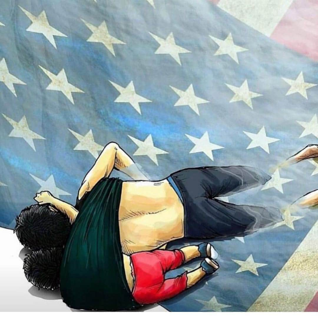 ジョン・レグイザモさんのインスタグラム写真 - (ジョン・レグイザモInstagram)「The real horror of the inhumanity at the border in these detention camps is not to keep soap, food or sleep from the children but for this administration to wish them harm and even death!」6月26日 21時48分 - johnleguizamo