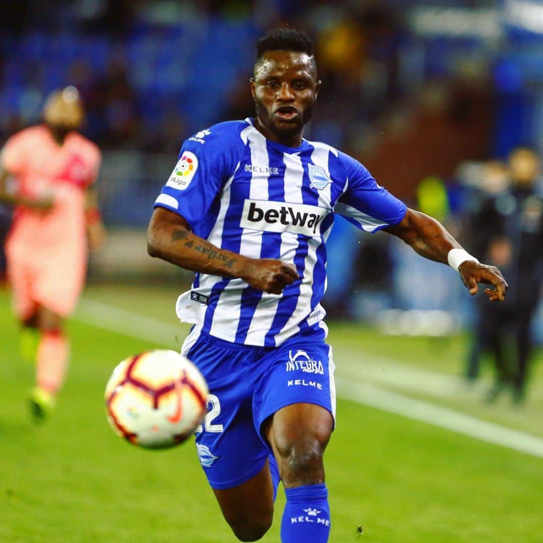 LFPさんのインスタグラム写真 - (LFPInstagram)「Chase your dreams! 💫 • #Wakaso #Alaves #Dream #LaLiga #LaLigaSantander」6月26日 22時39分 - laliga