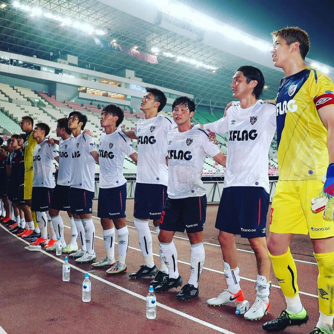 林彰洋さんのインスタグラム写真 - (林彰洋Instagram)「何とか次のステージへ。 本当にまだまだここから❗️ 自身の反省はしっかりして次のために活かします。 平日の試合でわざわざ大阪まで足を運んで一緒に戦って頂きありがとうございました。 次もよろしくお願いします。 #ルヴァン杯 #プレーオフ第2戦 #vsセレッソ大阪 #fctokyo」6月26日 22時56分 - aki_hayashi0507