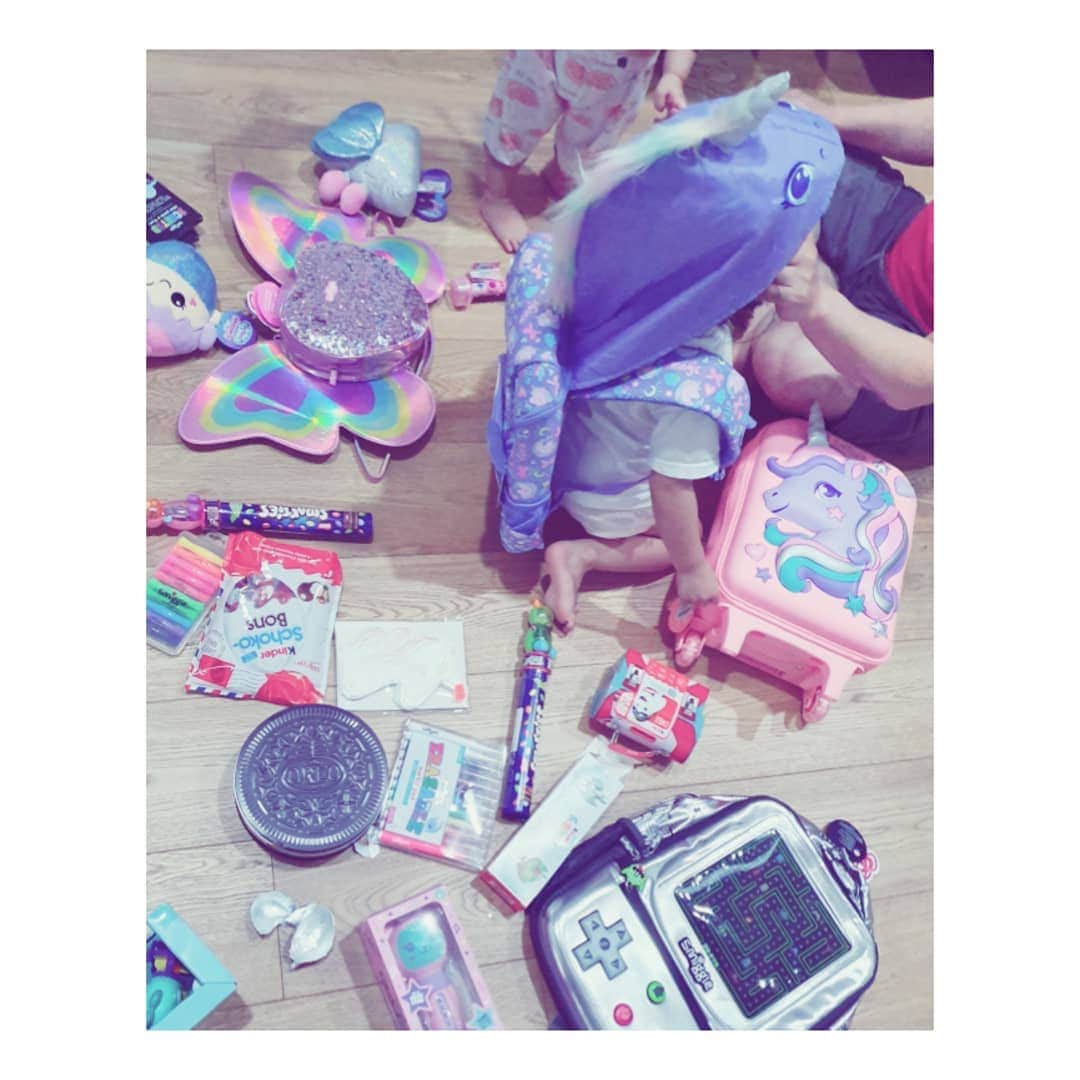 ソ・ユジンさんのインスタグラム写真 - (ソ・ユジンInstagram)「집에 오자마자 선물주고받기 ^^ ♡」6月26日 23時16分 - yujin_so