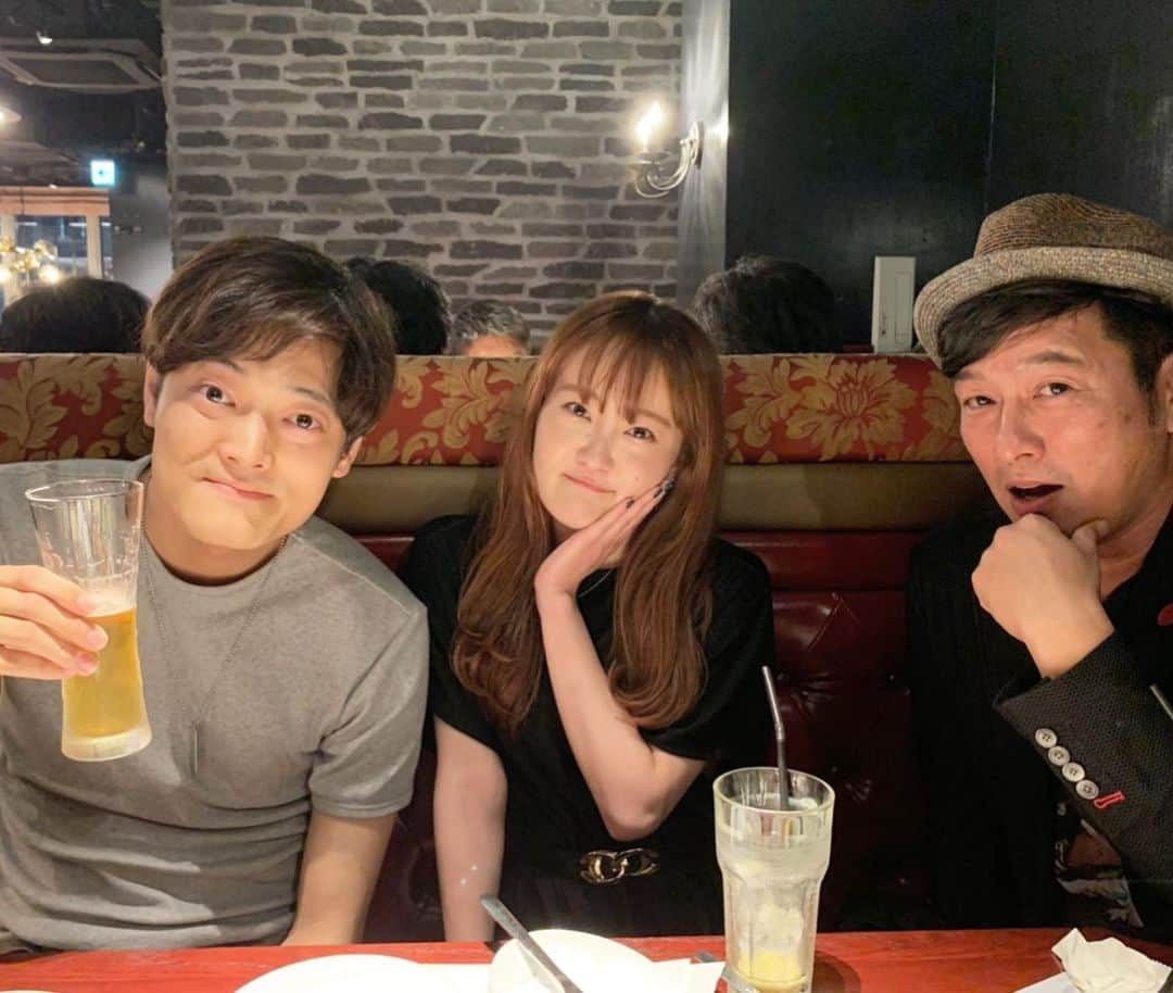 黒沢薫さんのインスタグラム写真 - (黒沢薫Instagram)「急遽集まって食事会。 あー、楽しい。 #dinner #music #soul #rb #singer #lovelife #instagood #黒沢薫 #吉田圭介 #芹奈」6月26日 23時18分 - kaorukurosawa_lovelife