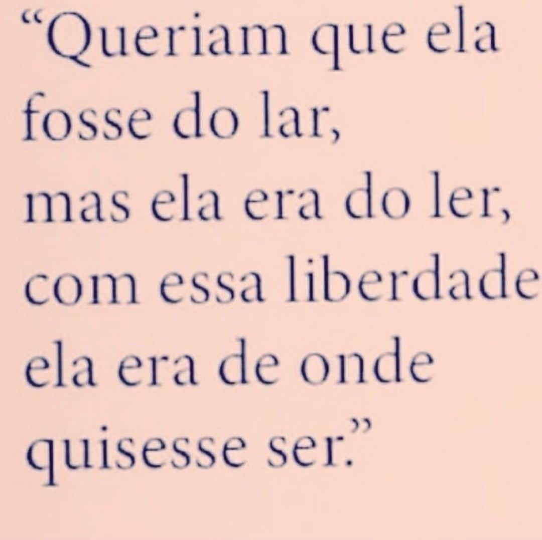 Eliana Michaelichin Bezerraのインスタグラム：「Mulheres, mulheres, mulheres...amo vcs❤️ #mulher #lugardemulheréondeelaquiser #ser #lar #ler #livre」
