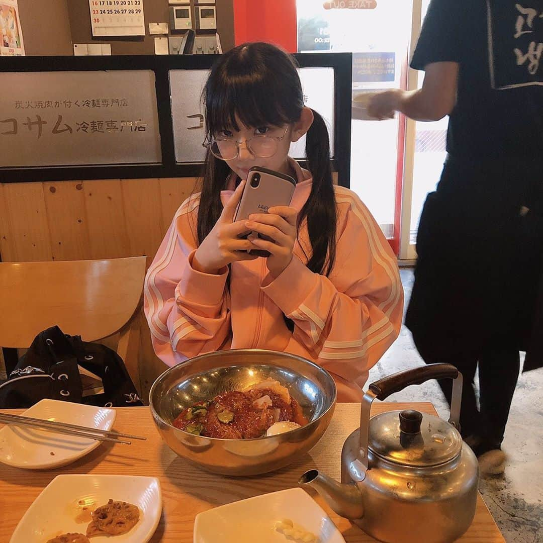 長澤茉里奈さんのインスタグラム写真 - (長澤茉里奈Instagram)「暑い日は冷麺だね🍜 #냉면 #美味しい」6月26日 23時40分 - marinanagasawa1008