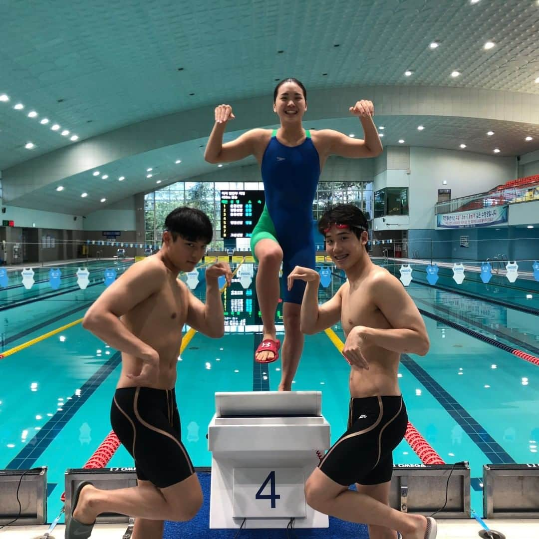 スピードさんのインスタグラム写真 - (スピードInstagram)「What’s more important, being in a fast team or being in a fun team? Comment 🏊 or 😂 #Speedo #Swimming #SwimmingPractice #LoveToSwim #Team 📷: @yerin_.p @speedokorea」6月26日 23時50分 - speedo