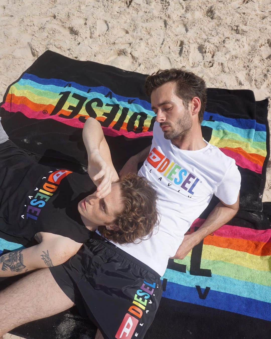 ディーゼルのインスタグラム：「Sweet dreams are made with love #pride #loveislove  Photography and Creative: @nastyalisansky」