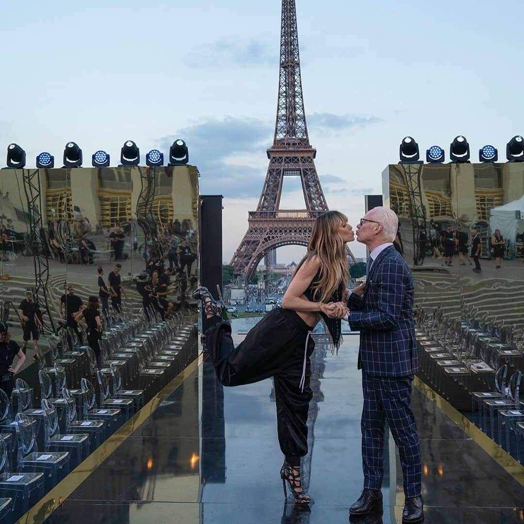Amazon Videoさんのインスタグラム写真 - (Amazon VideoInstagram)「The power these images hold. @HeidiKlum & @TimGunn host our new global fashion competition with the fiercest judges literally ever. #MakingTheCut is coming 2020.」6月27日 0時27分 - primevideo