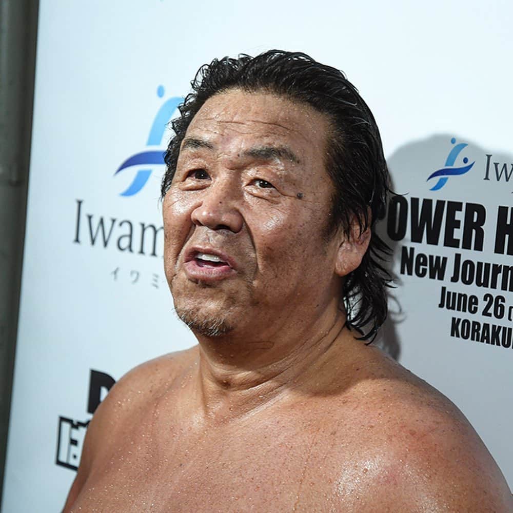 のインスタグラム：「#長州力引退 試合後のバックステージコメント 長州力は“最後”に何を語ったのか？  真壁は「あの人のもとを巣立った人間が、どれだけプロレス界で幅をきかせてるか。そこにすべての答えがある」 ☆新日本プロレスのスマホサイトで速報中！  @njpw1972  #njpw #新日本プロレス #後楽園ホール #プロレス」