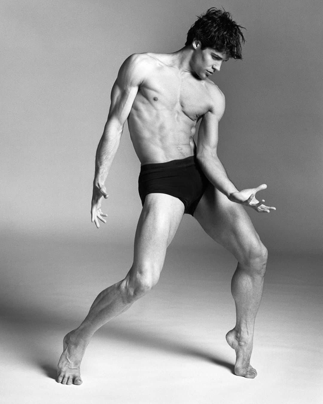 ブルース・ウェーバーさんのインスタグラム写真 - (ブルース・ウェーバーInstagram)「Congratulations @robertobolle on your magnificent run at the American Ballet Theater. We can’t wait to see what you do next.」6月27日 1時07分 - bruce_weber