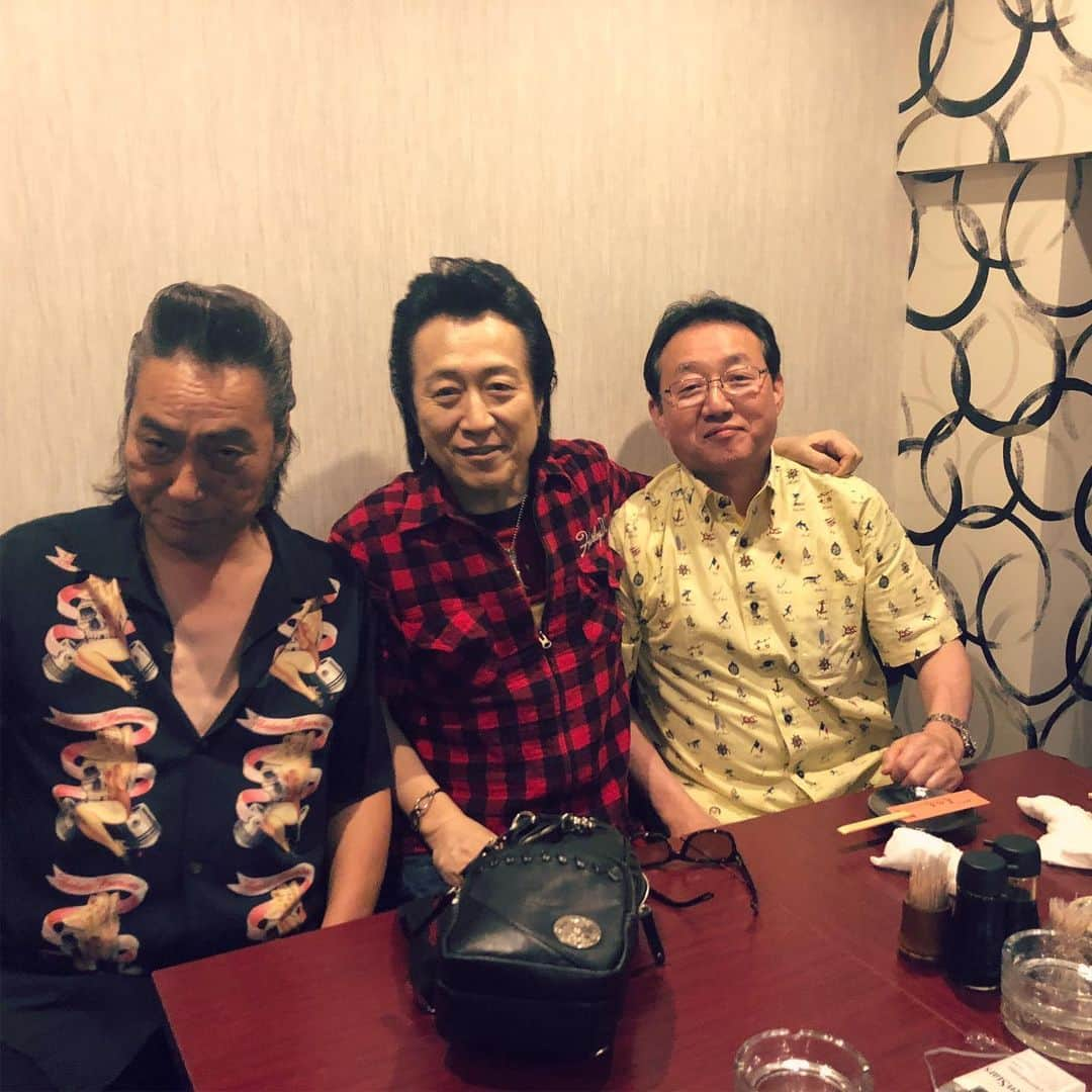 高橋ジョージさんのインスタグラム写真 - (高橋ジョージInstagram)「久々の同級会。ご存知、リッキー小野寺と小学、中学同級生だった松山泰秀君です。#虎舞竜 #トラブル #60歳で禿げてない ＃不良 #バイカーズ #リーゼント #愛的故事上集  #宮城県栗原市若柳 ＃teds #rockers ＃pomade #bikers ＃harley #rock'nroll ＃rockabilly」6月27日 1時07分 - george_toraburyu