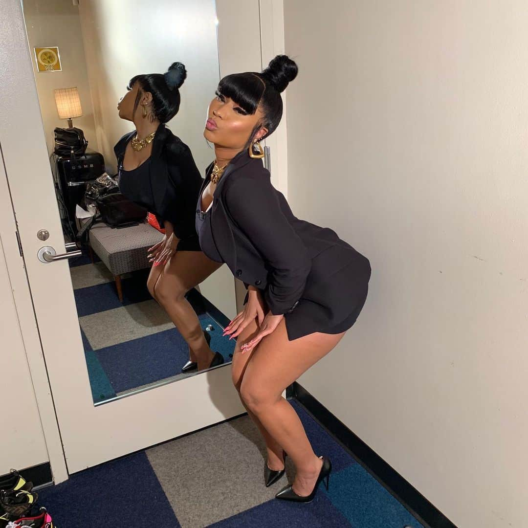 ニッキー・ミナージュさんのインスタグラム写真 - (ニッキー・ミナージュInstagram)「💋」6月27日 1時16分 - nickiminaj