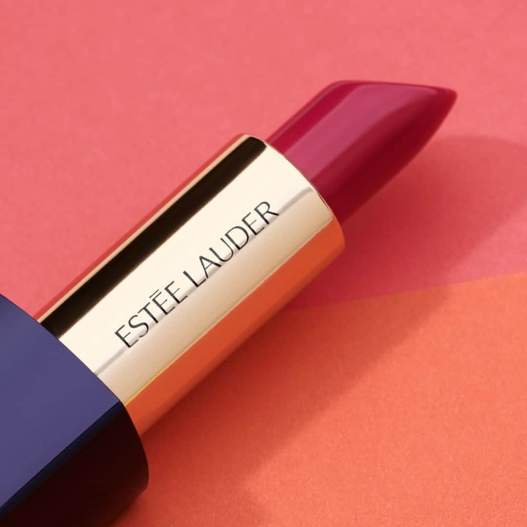 エスティローダーさんのインスタグラム写真 - (エスティローダーInstagram)「Color with the power to transform your lips, your look and your attitude. 💋What's your favorite shade of #LipstickEnvy, #EsteeBeauties? Let us know in the comments below! 💄 Shade featured here: 430 Dominant.」6月27日 2時00分 - esteelauder