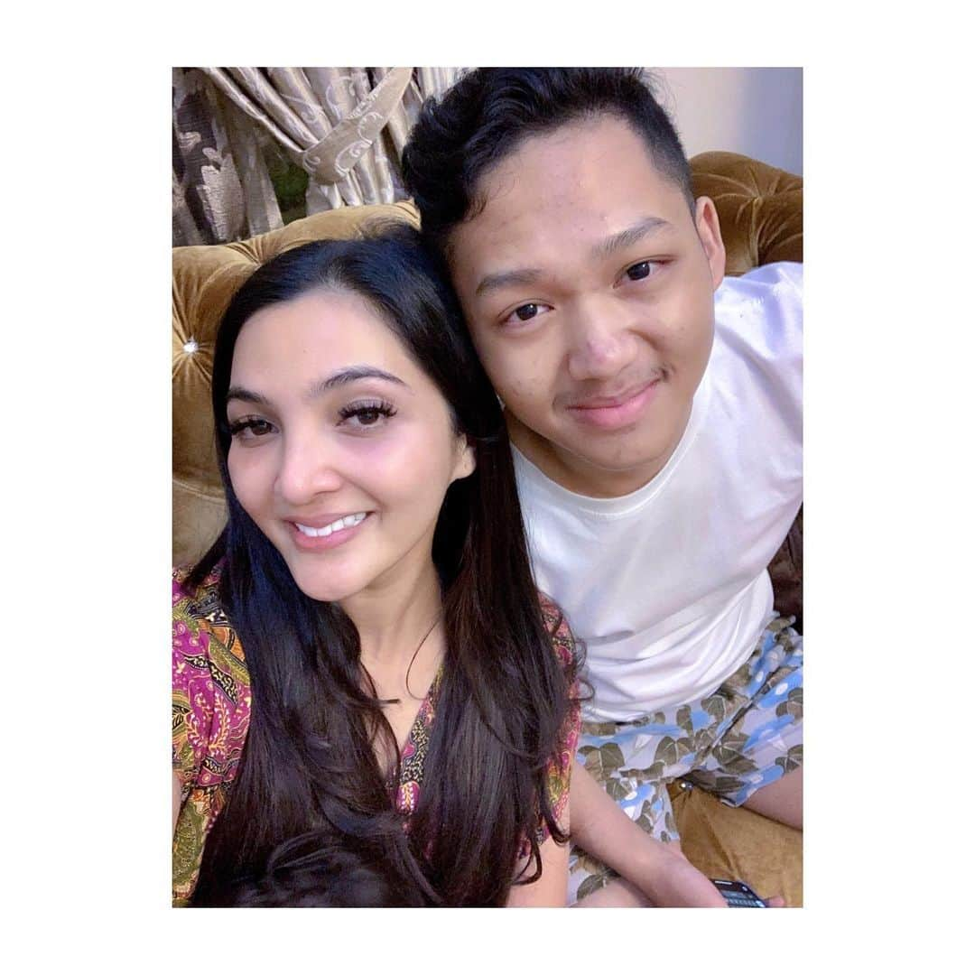 Ashantyさんのインスタグラム写真 - (AshantyInstagram)「HBD kesayangan bunda @azriel_hermansyah.. anak yg selalu nurut, anak baik, anak yg manis, anak yg hebat, makin dewasa pemikiran nya, selalu ngingetin bunda nya, kl dimarahin ngga pernah ngelawan..hehe.. panjang umur, sehat, selamat dunia dan akhirat, selalu sayang keluarga, berbakti pada orang tua, semoga jiel sukses dlm segala hal, selalu jadi anak soleh, menjadi contoh yg baik buat semua adik2nya.. apa yg jiel cita2 kan semoga terwujud, dan semua doa yg terbaik buat jiel yaa😍 love u so much sayang😍」6月27日 2時38分 - ashanty_ash