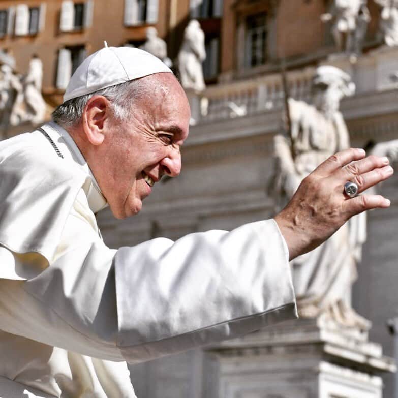 フランシスコ（ローマ教皇）さんのインスタグラム写真 - (フランシスコ（ローマ教皇）Instagram)「#generalaudience #udienzagenerale」6月27日 3時00分 - franciscus
