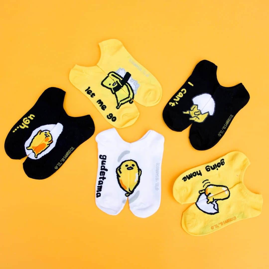 ぐでたまさんのインスタグラム写真 - (ぐでたまInstagram)「lazy egg from head to toe 🧦 available online at @target... visit the link in bio to shop. #gudetama」6月27日 3時01分 - gudetama