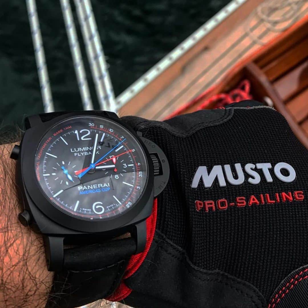 パネライのインスタグラム：「One of my favorites from the Americas Cup collection in its perfect element. The #Panerai #PAM725 Luminor Marina Flyback Chrono Ceramic. Pic by @paneraipassion #paneraicentral」