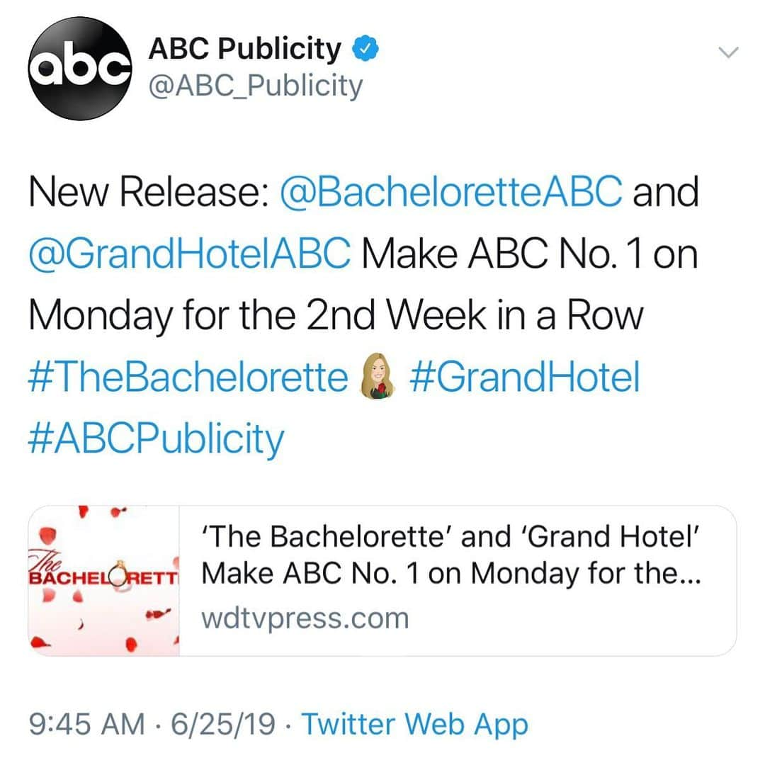 エヴァ・ロンゴリアさんのインスタグラム写真 - (エヴァ・ロンゴリアInstagram)「Yassss! Thanks to everyone who is hooked on #GrandHotel!!!! We made ABC #1 on Mondays for second week in a row!! If you missed it go and download on HULU or the ABC app or anywhere else!! And don’t forget next week is the episode I directed and I will be making an appearance as well!! Stay tuned! @grandhotelabc」6月27日 3時08分 - evalongoria