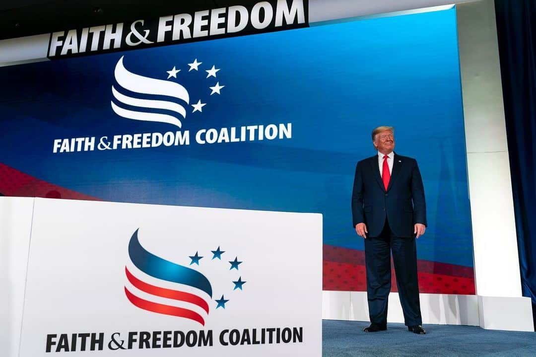 ドナルド・トランプさんのインスタグラム写真 - (ドナルド・トランプInstagram)「Today — President Donald J. Trump delivers remarks at a Faith and Freedom Coalition Road to Majority 2019 Conference, at the Washington Marriott Wardman Park Hotel in Washington, D.C. #FaithandFreedom #Coalition #RTM2019」6月27日 3時21分 - realdonaldtrump