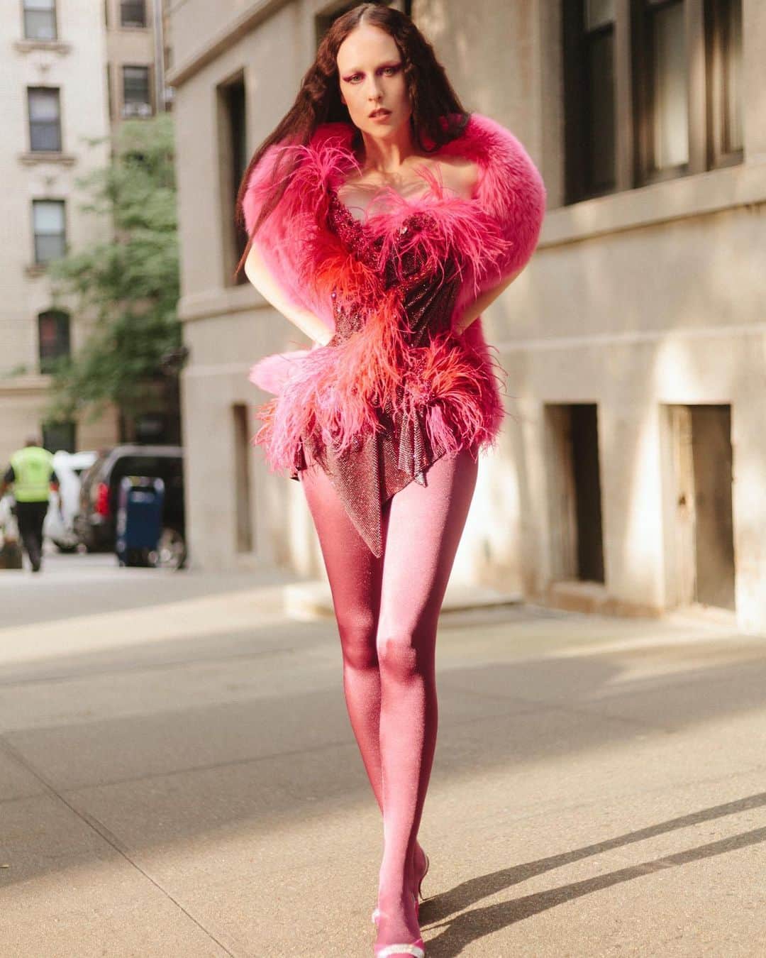 アリー・エックスのインスタグラム：「My look for Love Ball last night. 💗 ⁣ ⁣ Photog @jeiroh ⁣ Styling @mazurbate ⁣(wearing @theblondsny ) Makeup @lijhajade ⁣ Hair @evaniefrausto」