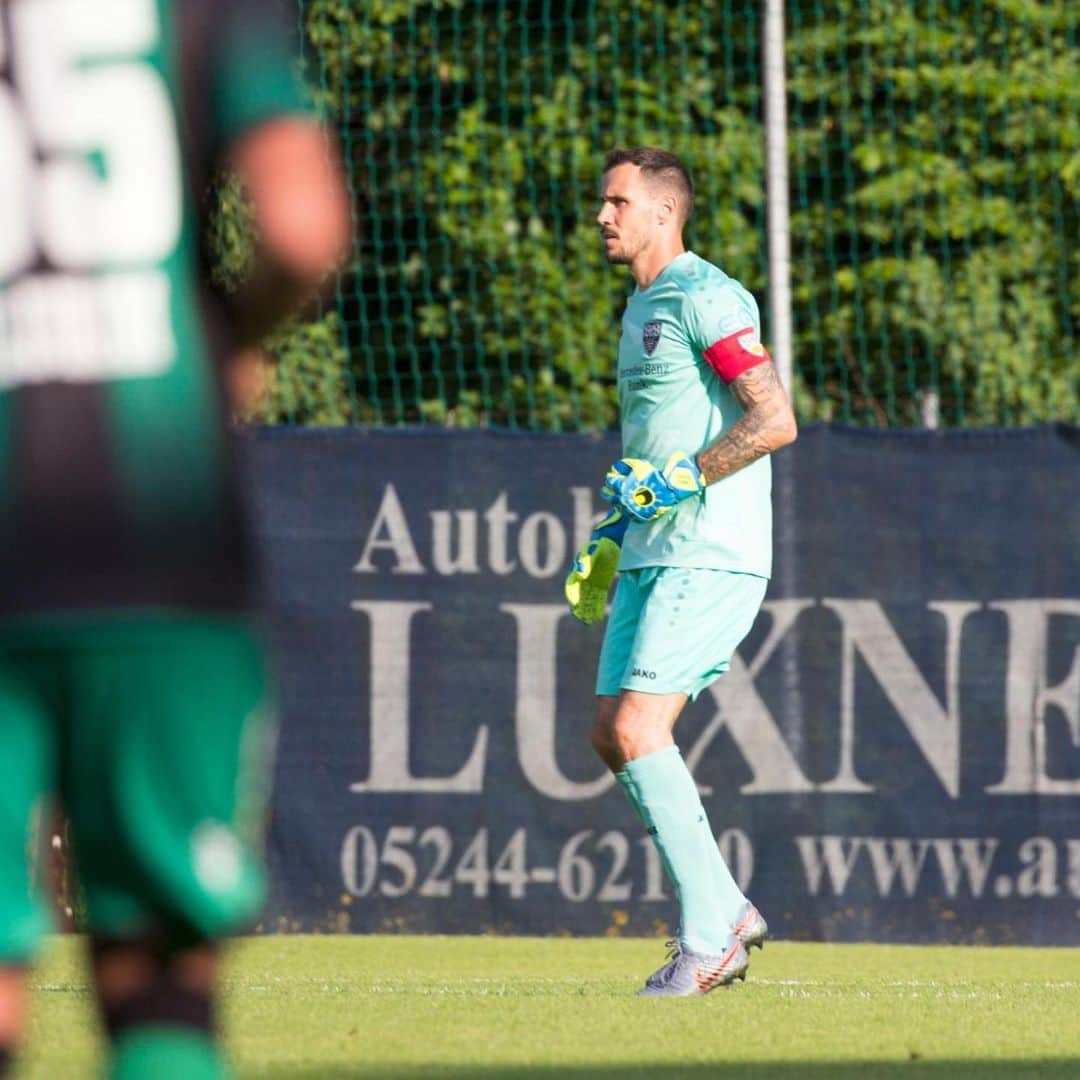 イェンス・グラールさんのインスタグラム写真 - (イェンス・グラールInstagram)「Gelungenes Testspiel gegen @fcwackerinnsbruck bei brutal heißen Temperaturen #furchtlosundtreu」6月27日 3時51分 - jenson_g13