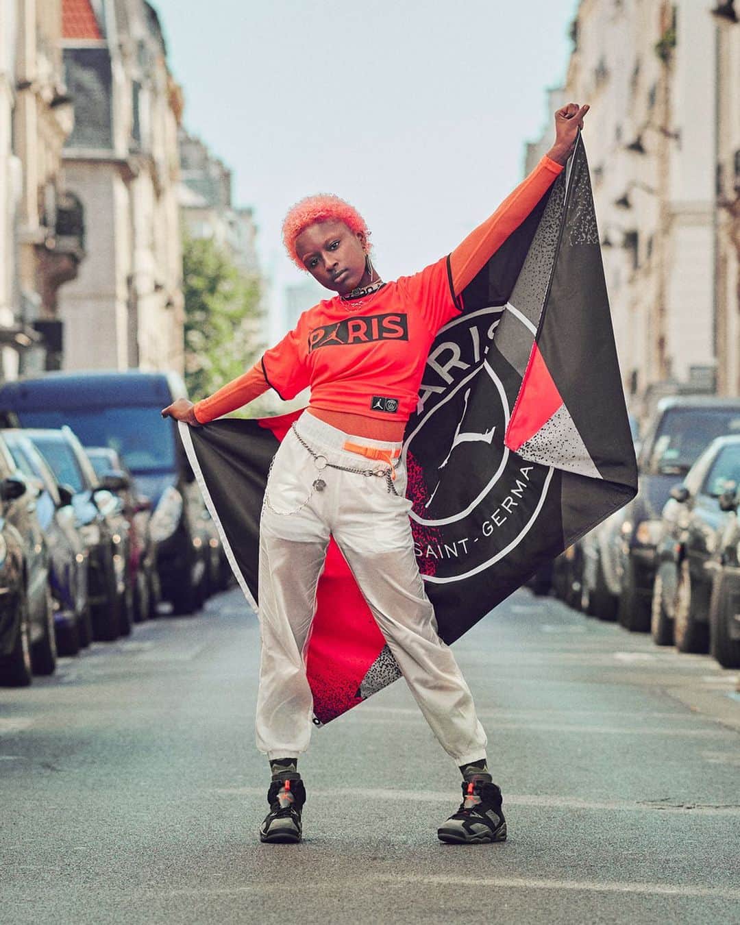 Jordanのインスタグラム：「Musician Lean Chihiro uses her colorful style and Parisian flair to Own the City.」
