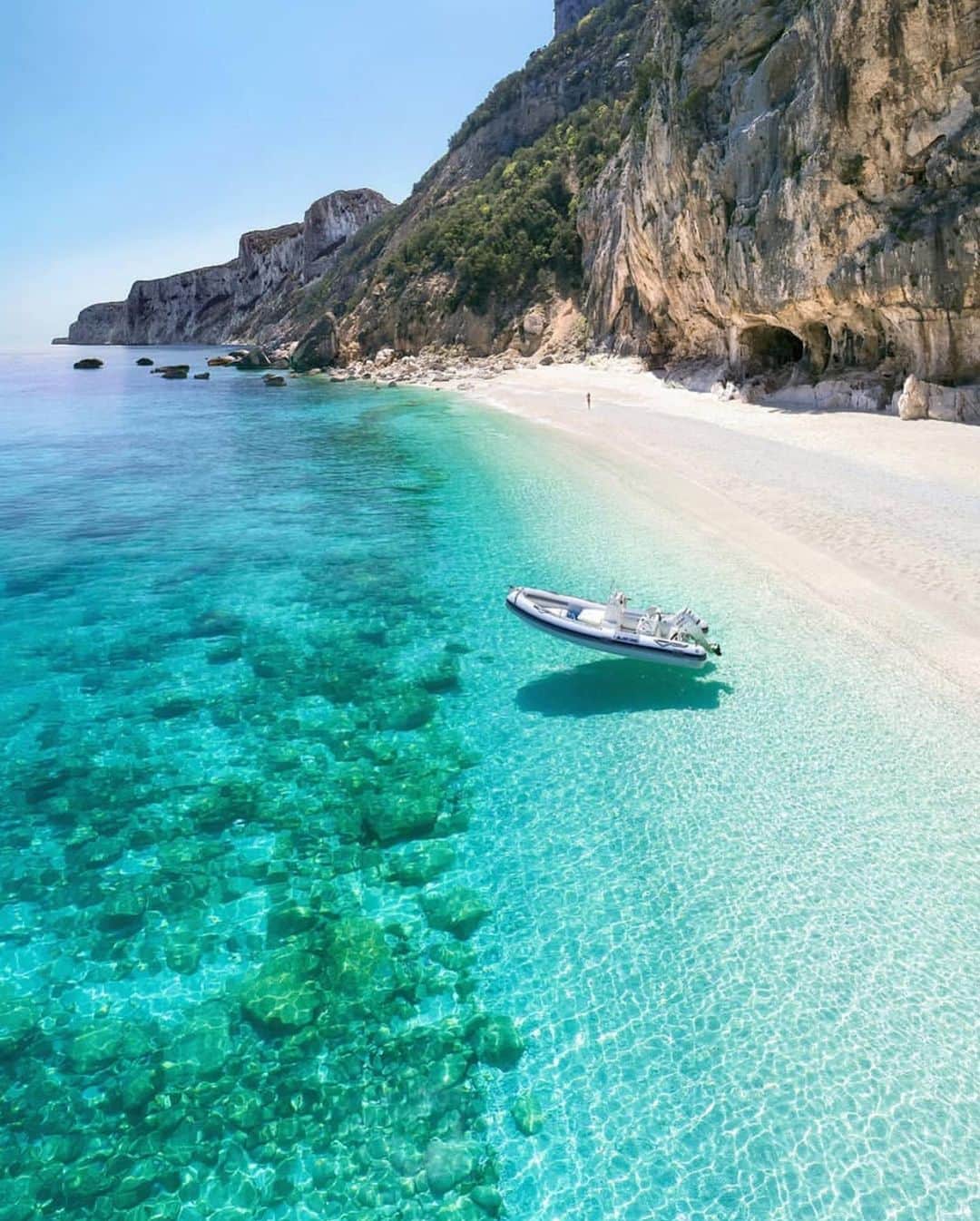 Wonderful Placesさんのインスタグラム写真 - (Wonderful PlacesInstagram)「Sardinia - Italy ✨💖💖💖✨ . Pictures by ✨✨@marklions✨✨ #wonderful_places for a feature 💖」6月27日 13時48分 - wonderful_places
