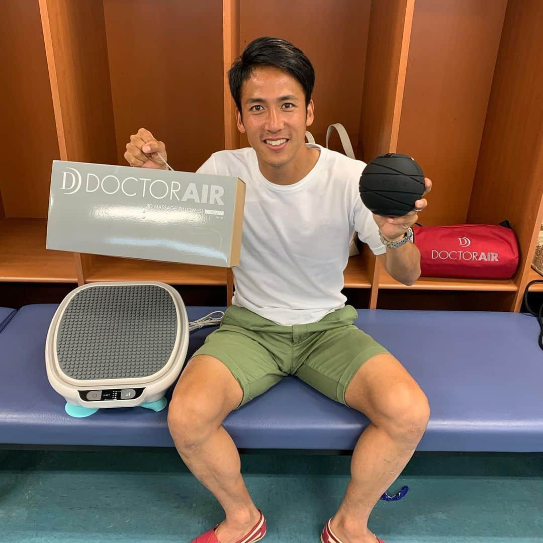 夛田凌輔さんのインスタグラム写真 - (夛田凌輔Instagram)「新たなセルフケア製品が @doctorair_official さんから届きました。 いつもありがとうございます！！ 疲れを次の日に残さへんために、セルフケアしっかりします！！ 皆さんも是非、#ドクターエア を！！ #3dコンディショニングボール #3dマッサージピローs #3dマッサージボード」6月27日 14時20分 - ryosuke.tada