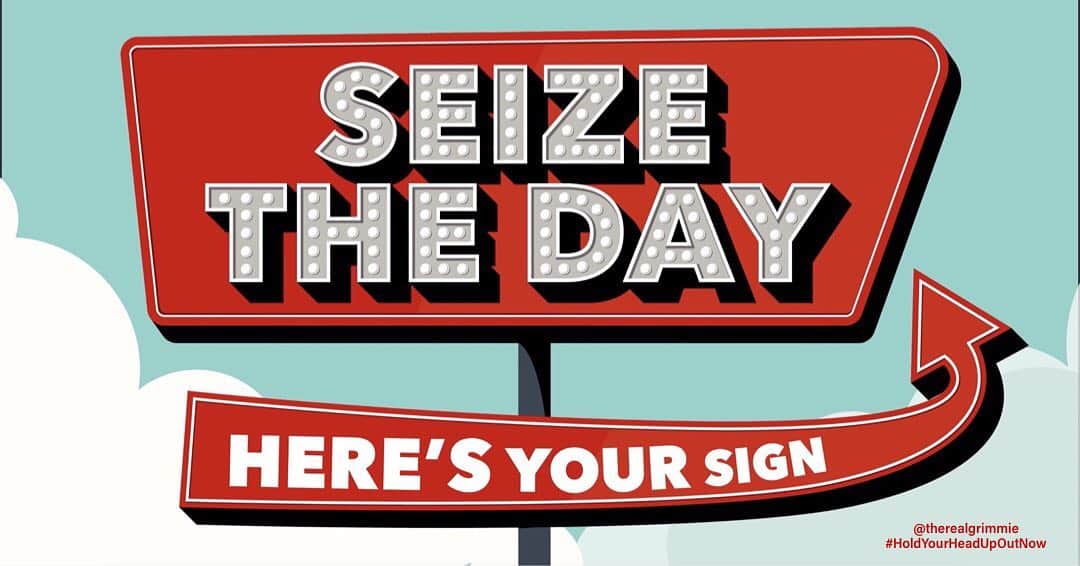 クリスティーナ・グリミーさんのインスタグラム写真 - (クリスティーナ・グリミーInstagram)「‪[TEAM] “Seize the day, here’s your sign!” - @TheRealGrimmie ‬ ‪Make everyday count #TeamGrimmie 💚#HoldYourHeadUpOutNow #CGForever https://ffm.to/hyhu‬」6月27日 6時20分 - therealgrimmie