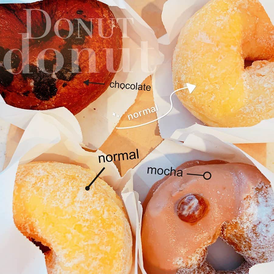 琴菜さんのインスタグラム写真 - (琴菜Instagram)「私のデザート🍰💞 🍩主人が買ってきてくれたドーナツ 🥞手作りパンケーキ'アイス大量のせ 🥧手作り蒸しパン  あ〜至福のときだわ〜☕️🍹 #ドーナツ #どーなつ #donuts #パンケーキ #チョコバナナパンケーキ #クッキング #cookingram #手作り蒸しパン #dessert #sweets #pancake #topping #icecream #モカドーナツ #チョコドーナツ #chocolatebananacake」6月27日 6時32分 - dj_singer_kotona
