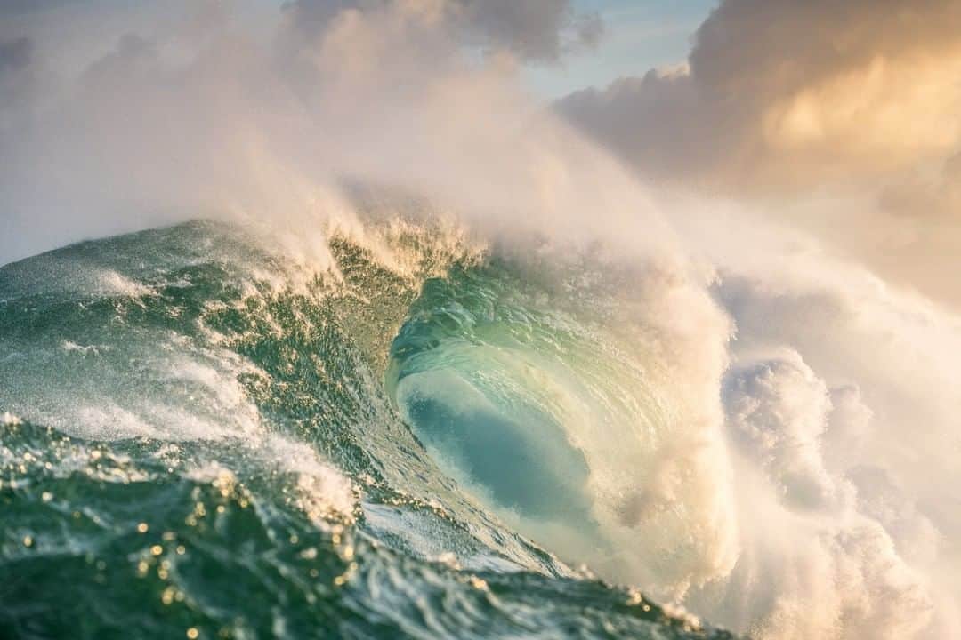 National Geographic Travelさんのインスタグラム写真 - (National Geographic TravelInstagram)「Image by @michaelclarkphoto | Peahi, aka JAWS, breaking huge at sunrise during a massive swell on the north shore of Maui, Hawaii. This was one of the best images from the day. While out on the jet ski, you basically photograph everything that rolls by–especially if you are in position to do so. I saw this on the back of the camera briefly, but realized quickly that looking at the back of the jet ski while bobbing around on the ocean in big waves was not a good idea. I was seaskick for the first six hours on the jet ski this day, but luckily held it together. Sometimes you have to suffer for the images–just part of the gig. #jaws #peahi #maui #northshore」6月27日 7時01分 - natgeotravel